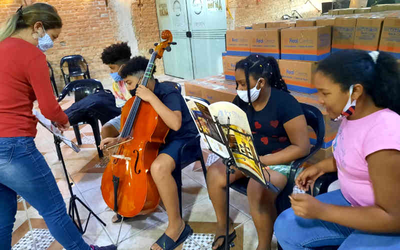 Orquestra jovem cracolândia