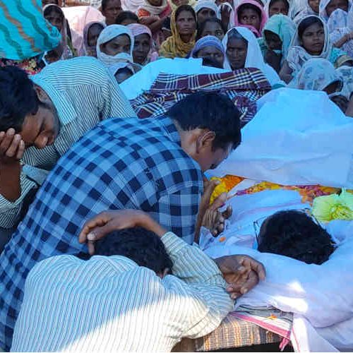 Funeral de Yalam Shankar: medo e terror por parte da família e outros cristãos ameaçados. Foto: arquivo pessoal